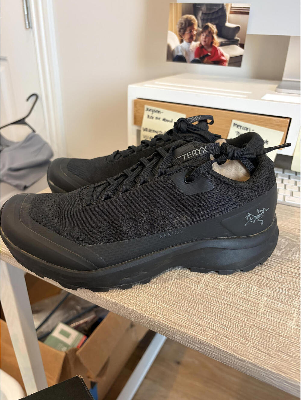 Women's Arc'teryx Hiking Shoes size 7.5 in Black